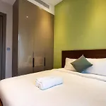 Marq Luxury Apartment By Nest Group