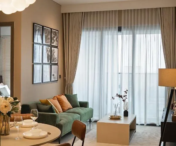 Marq Luxury Apartment By Nest Group